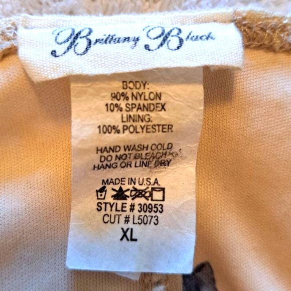 Brittany Black Floral Lace Overlay Tank Top Blouse Size XL - Picture 5 of 6